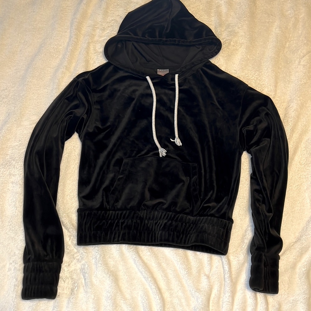 Black XS crop sweater brand no boundaries